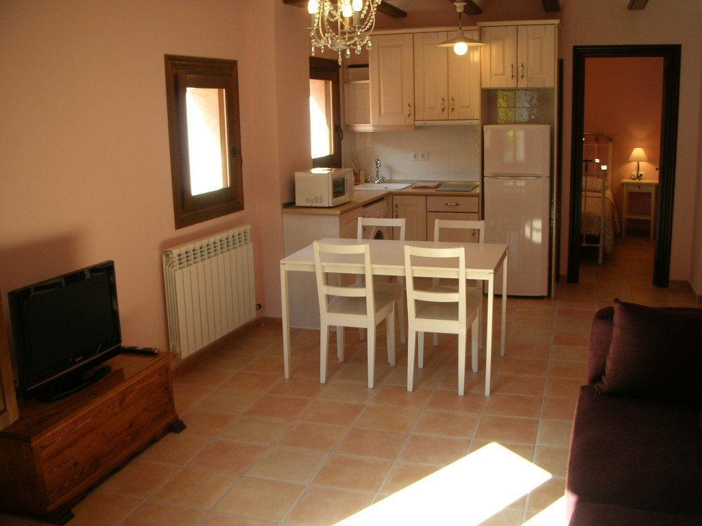 Apartamentos Cine Capicol Albarracin Bilik gambar