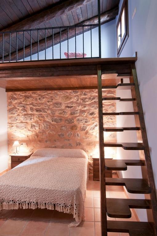 Apartamentos Cine Capicol Albarracin Bilik gambar