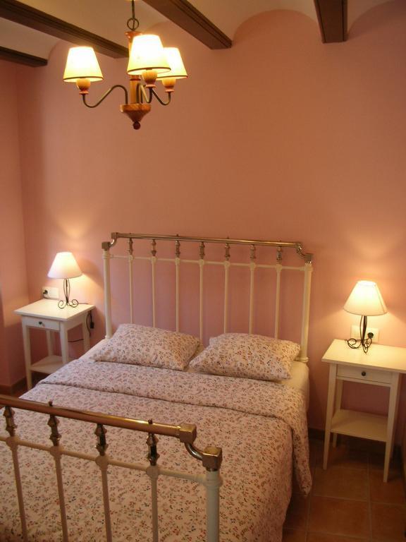 Apartamentos Cine Capicol Albarracin Bilik gambar
