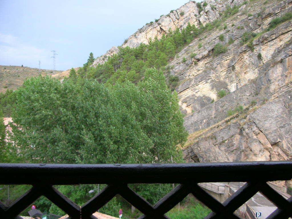 Apartamentos Cine Capicol Albarracin Bilik gambar
